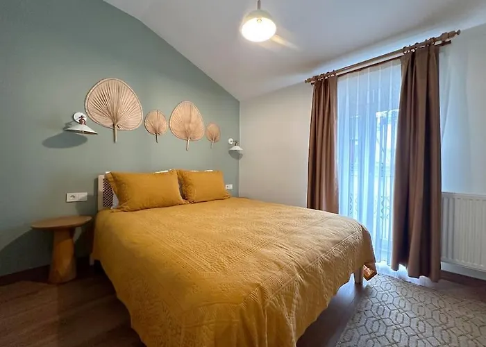 Sahin Pera Suit3 Location 2 Bedroom 3 Ac Great İstanbul