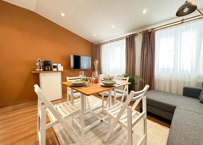 Sahin Pera Suit3 Location 2 Bedroom 3 Ac Great