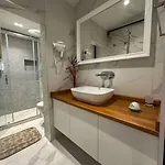 Sahin Pera Suit3 Location 2 Bedroom 3 Ac Great Apartamento