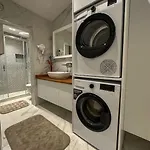 Sahin Pera Suit3 Location 2 Bedroom 3 Ac Great * Estambul