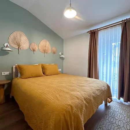 Sahin Pera Suit3 Location 2 Bedroom 3 Ac Great 伊斯坦布尔