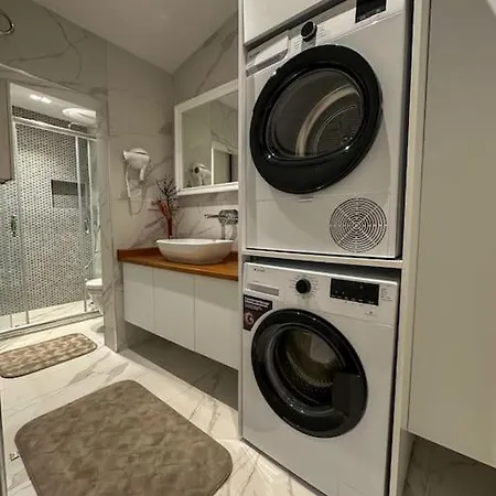 Sahin Pera Suit3 Location 2 Bedroom 3 Ac Great * Стамбул